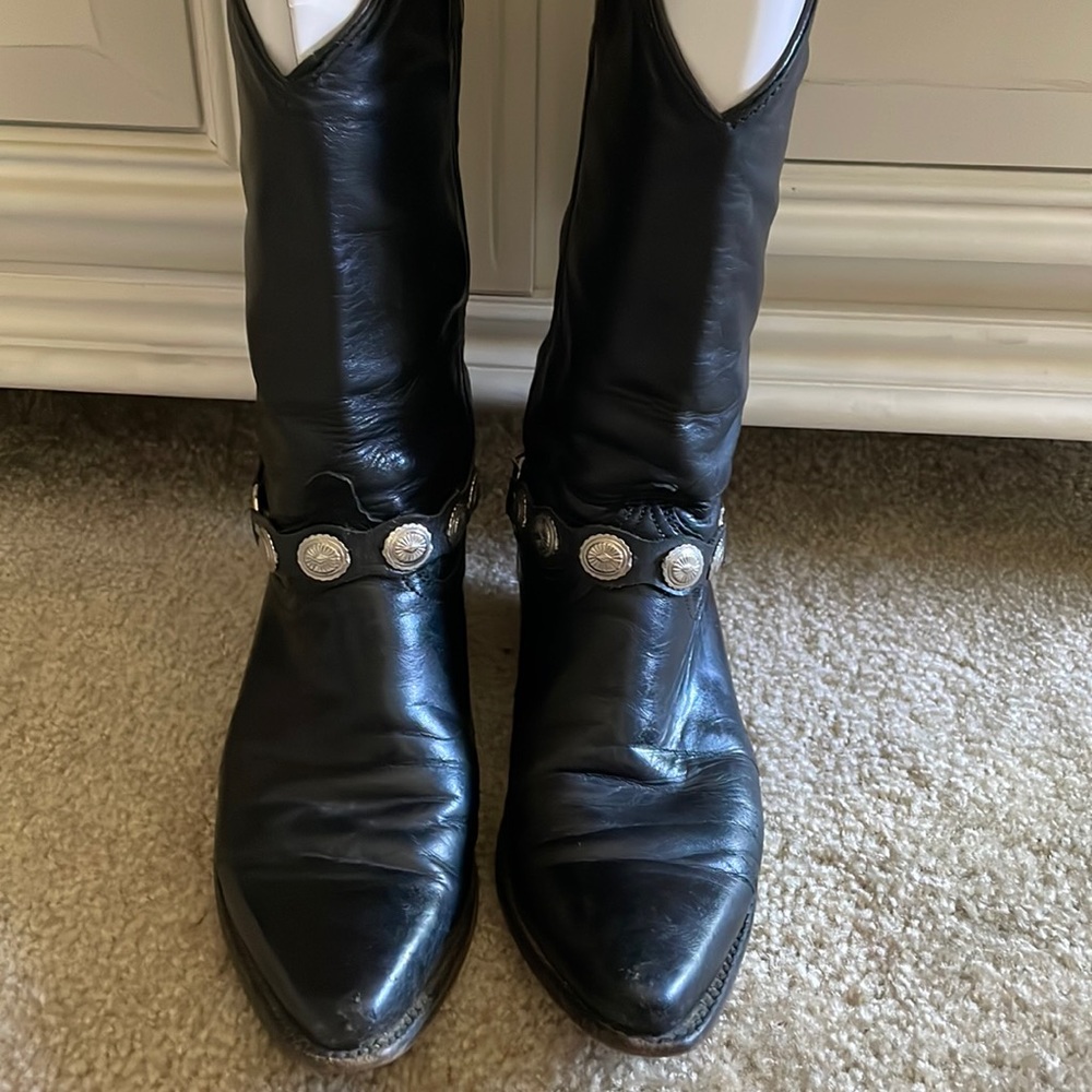 Women’s black cowboy boots